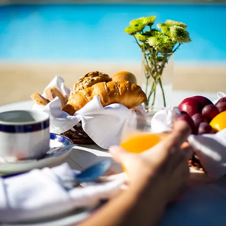 Colombo 4*