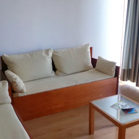 Colombo 4*