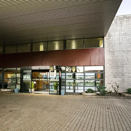 Colombo Hotel 4*