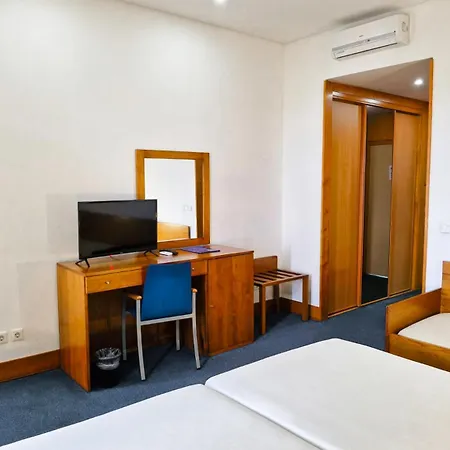 Colombo 4*